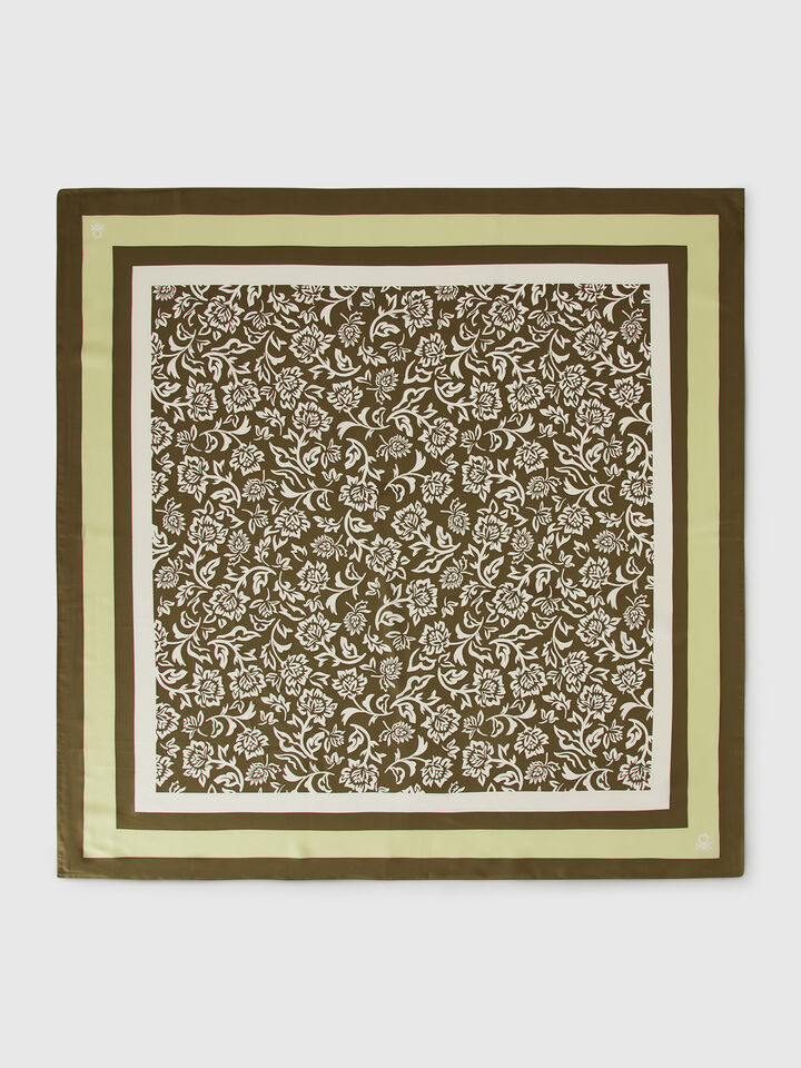 SQUARE SCARF Women image number 3